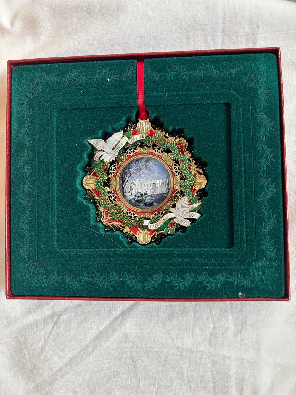 White House 2013Gold & Green Holiday Wreath Ornament with Red Ribbon